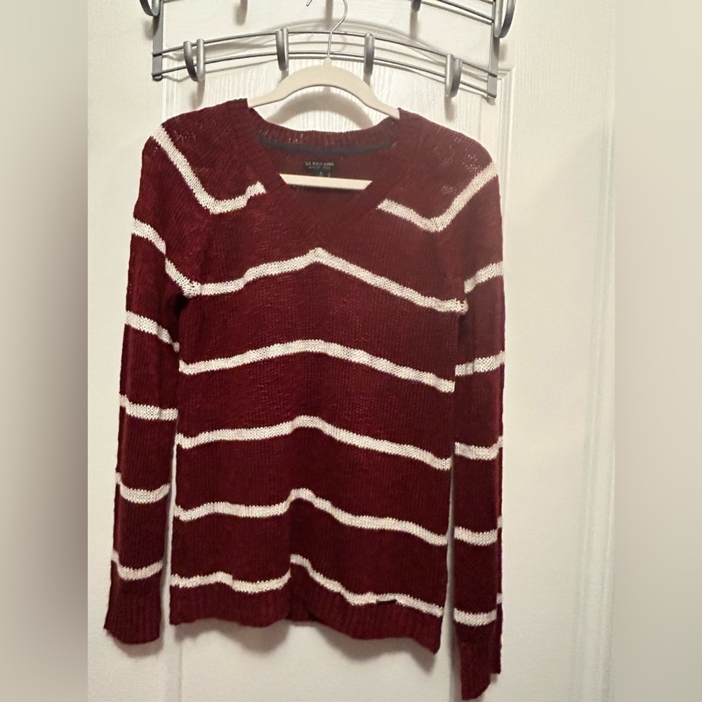 U.S. POLO ASSN. Red and White Stripe Sweater women's‎ large v neck pullover
